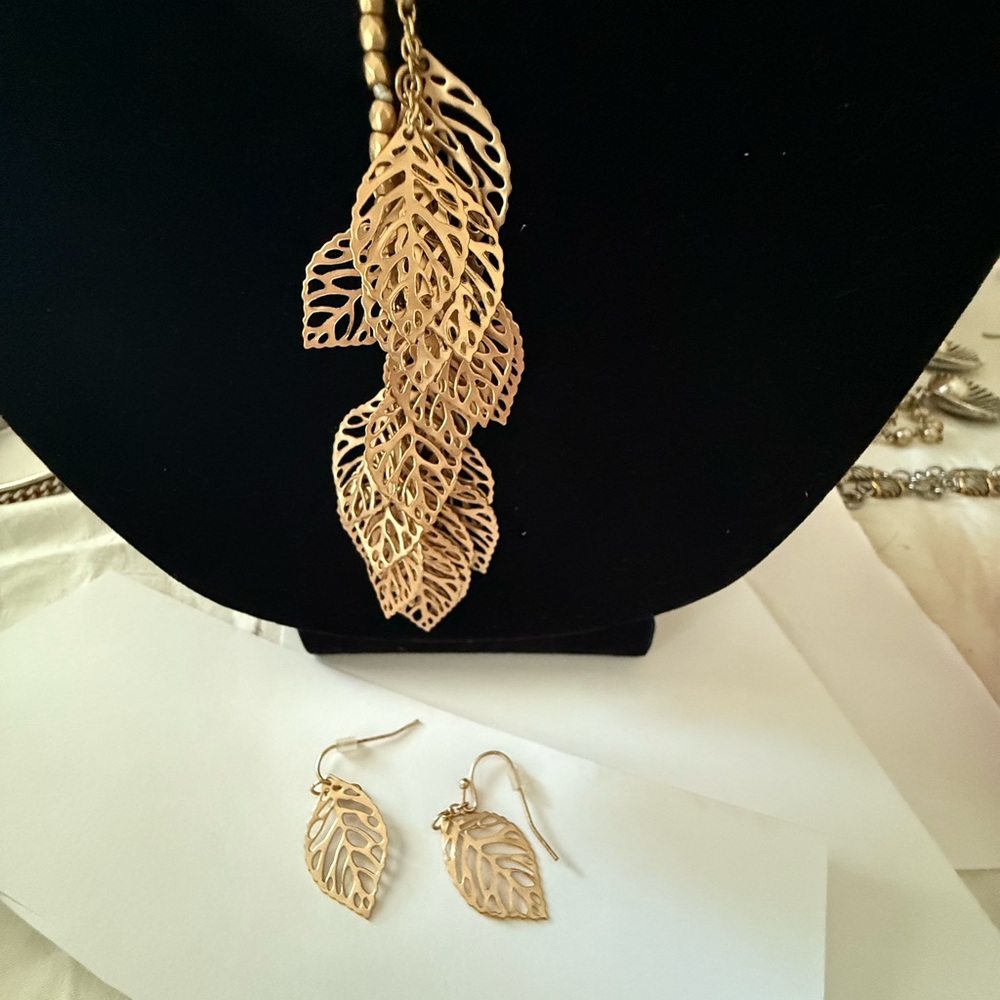 Gold Tone set bead and leaf Drop Necklace and earrings